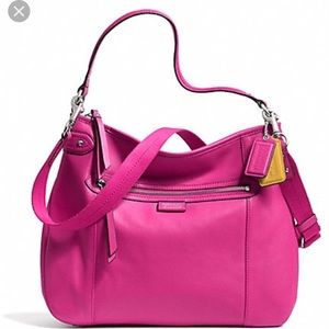 🌺SOLD🌺 Coach Leather Magenta Daisy